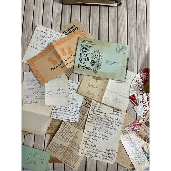 Vtg SEARCHLIGHT RECIPE COOKBOOK By Household Magazine 1946 Handwritten Recipes - Picture 2 of 10